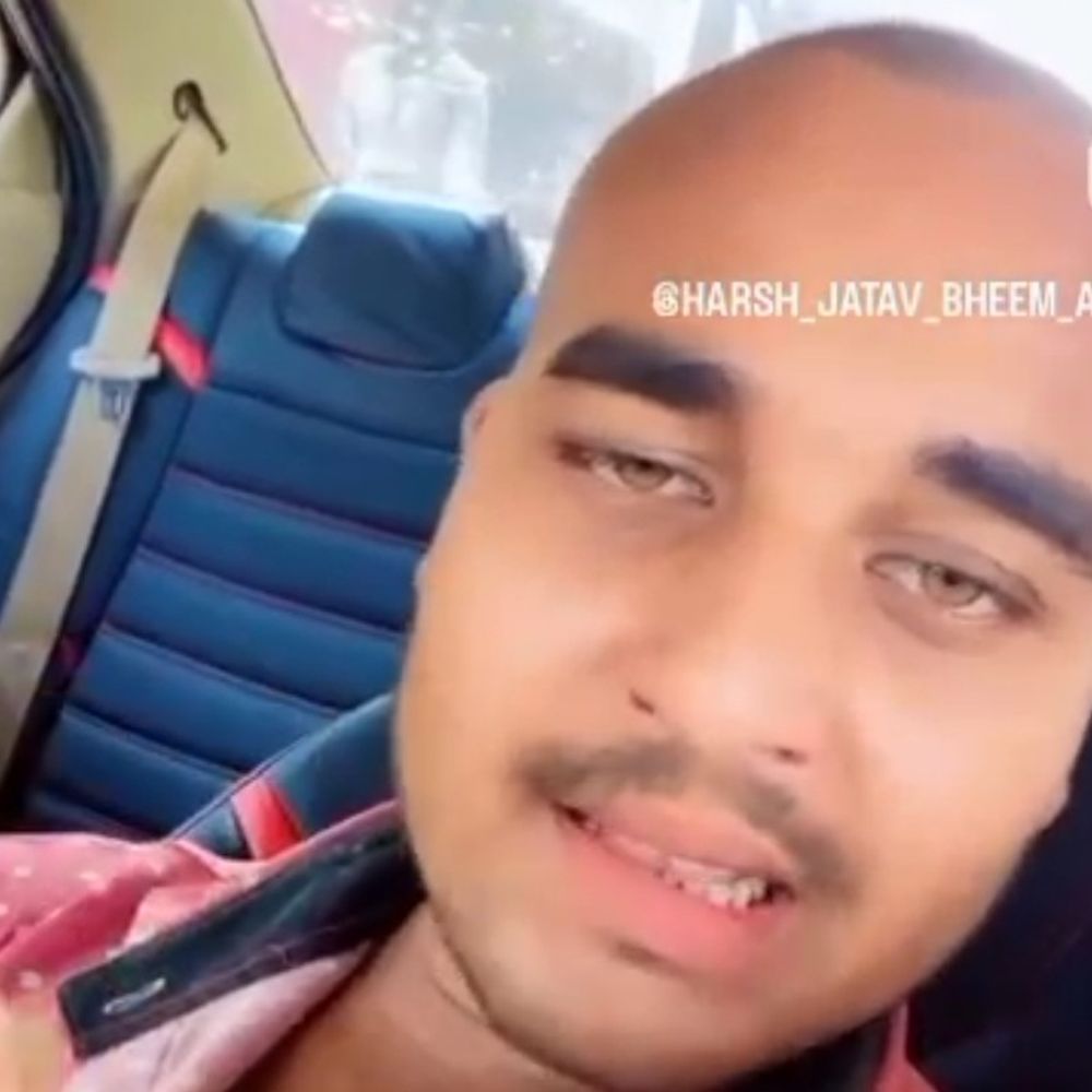 उन्नाव में मां दुर्गा पर युवक ने की आपत्तिजनक टिप्पणी:कार में बैठकर युवक ने बनाई रील, पुलिस ने किया गिरफ्तार