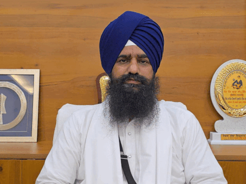 एआई वीडियो विवाद पर श्री अकाल तख्त की प्रतिक्रिया:  सरकार से तुरंत रोक लगाने की मांग, एआई के जरिए गोल्डन टेंपल में दिखाए थे जानवर – Amritsar News