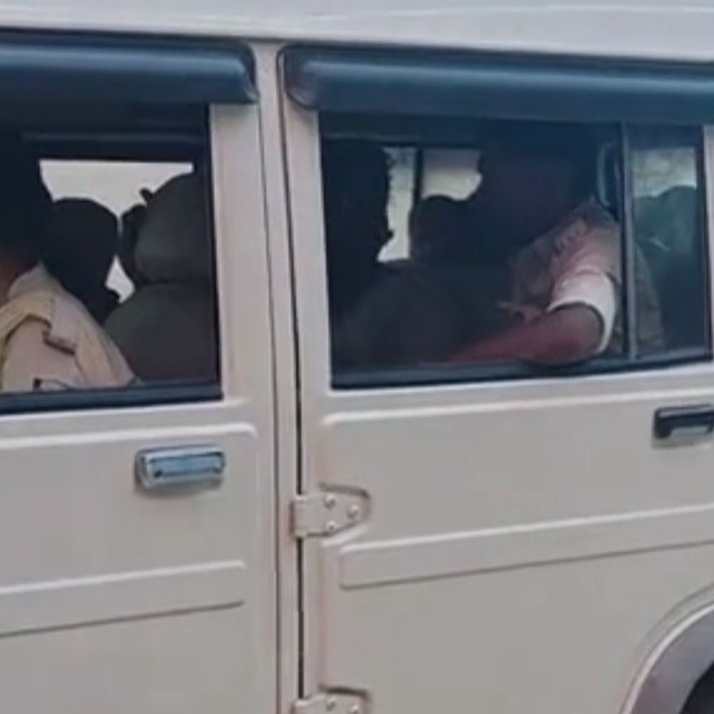 गयाजी से चेन स्नेचिंग गिरोह का मास्टमाइंड गिरफ्तार:औरंगाबाद में महिला के गले से छीना था चेन; अलग-अलग थाने में 8 केस दर्ज