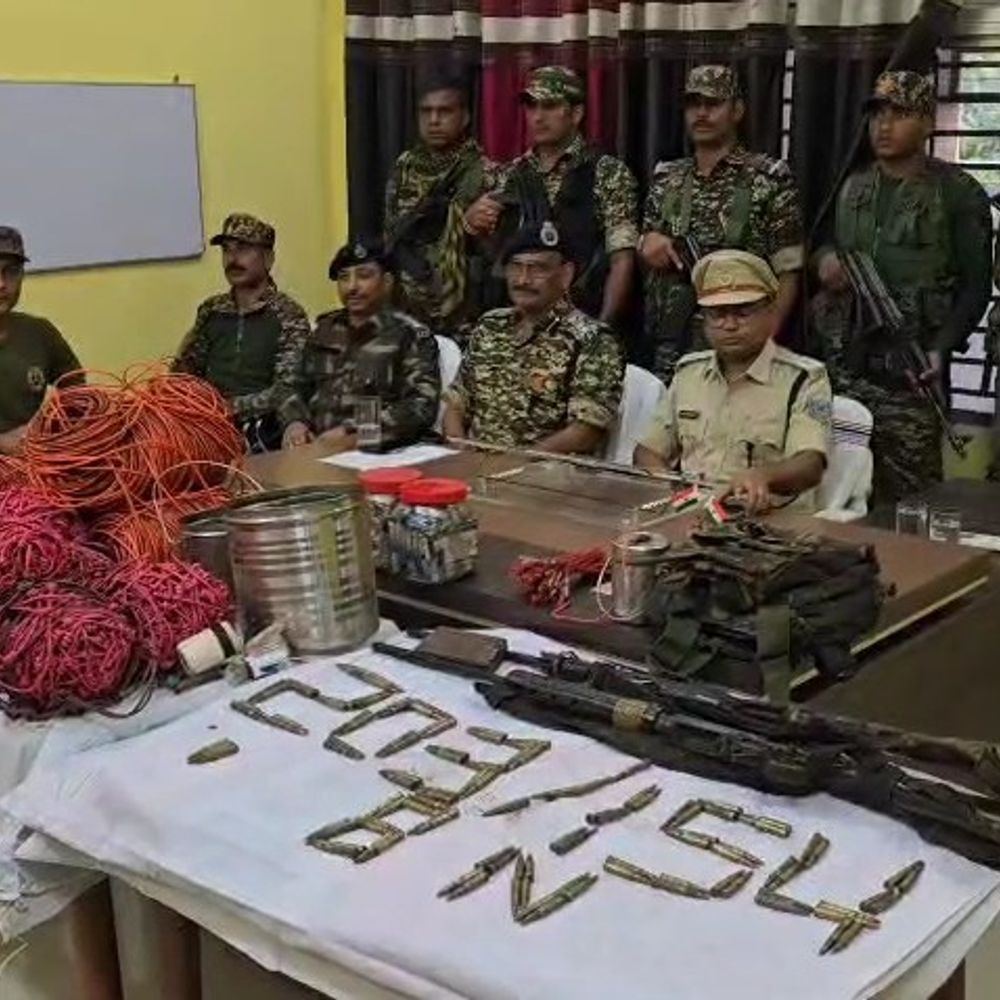 गिरिडीह में नक्सल ठिकाने पर कार्रवाई:  एसएलआर राइफल, 113 कारतूस और डेटोनेटर समेत हथियार बरामद – Giridih News