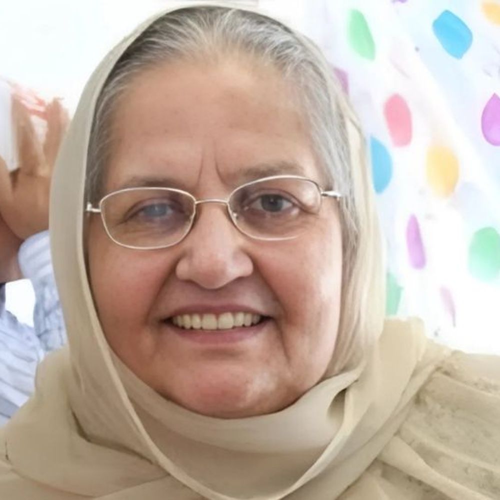 अमेरिका ने बेड़ियां बांध डिपोर्ट की 73 साल की महिला:32 साल पहले US गईं मोहाली की हरजीत कौर; सेहत-उम्र भी नहीं देखी