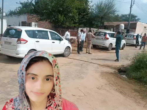 मनीषा डेथ मिस्ट्री, अभी परिवार के इर्द-गिर्द जांच:CBI ने परिवार से तीनों बार एक जैसे सवाल पूछे; पिता संजय बोले- प्रशासन ने उलझाया केस