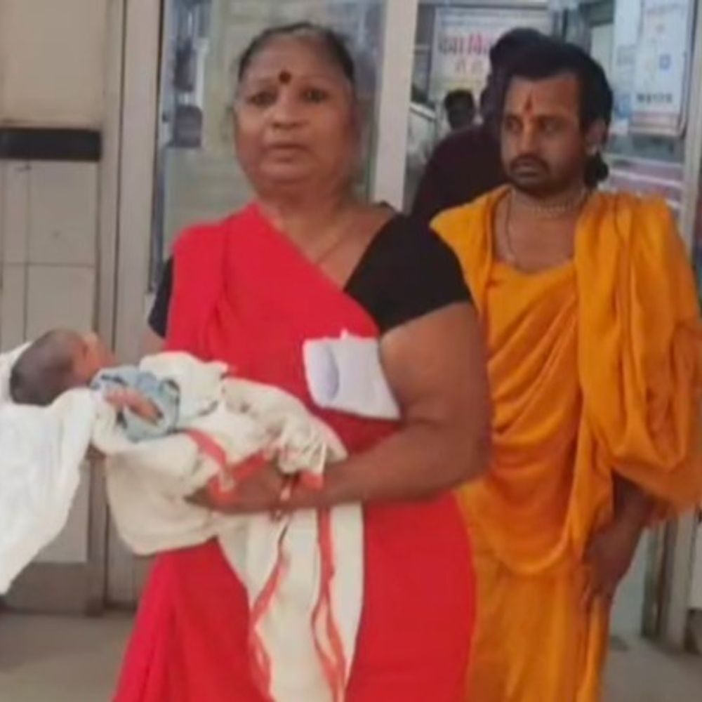 पाली में जंगल में रोते हुए मिला नवजात:संत आश्रम ले गए, नहलाया, गाय का दूध पिलाया तो रोना हुआ बंद