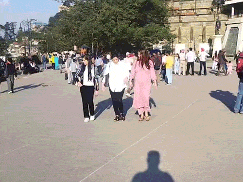 हिमाचल से मानसून लौटते ही बढ़ने लगी गर्मी:13 शहरों में तापमान 30 डिग्री पार; नॉर्मल से ज्यादा पारा, अगले 6 दिन खिलेगी धूप