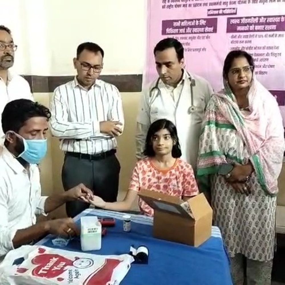 हनुमानगढ़ में 'स्वस्थ महिला सशक्त परिवार' अभियान:बच्चों, किशोरियों, गर्भवती महिलाओं में एनीमिया की जांच व खुराक दी गई