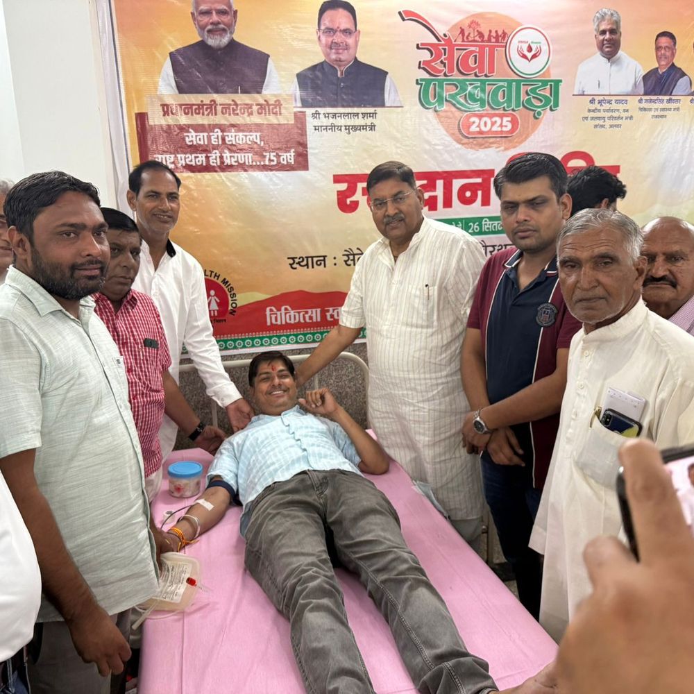 खैरथल भाजपा मंडल ने किया रक्तदान शिविर:पीएम मोदी के जन्मदिन पर 56 यूनिट रक्त एकत्रित, कार्यकर्ताओं ने दिखाया उत्साह