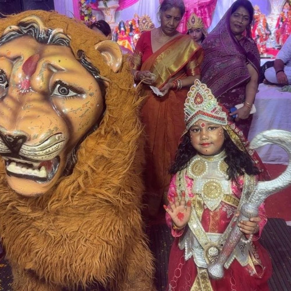 प्रताप नगर कॉलोनी में नवदुर्गा महोत्सव पर जागरण:कलाकारों ने माता के विभिन्न स्वरूपों की झांकियां प्रस्तुत कीं