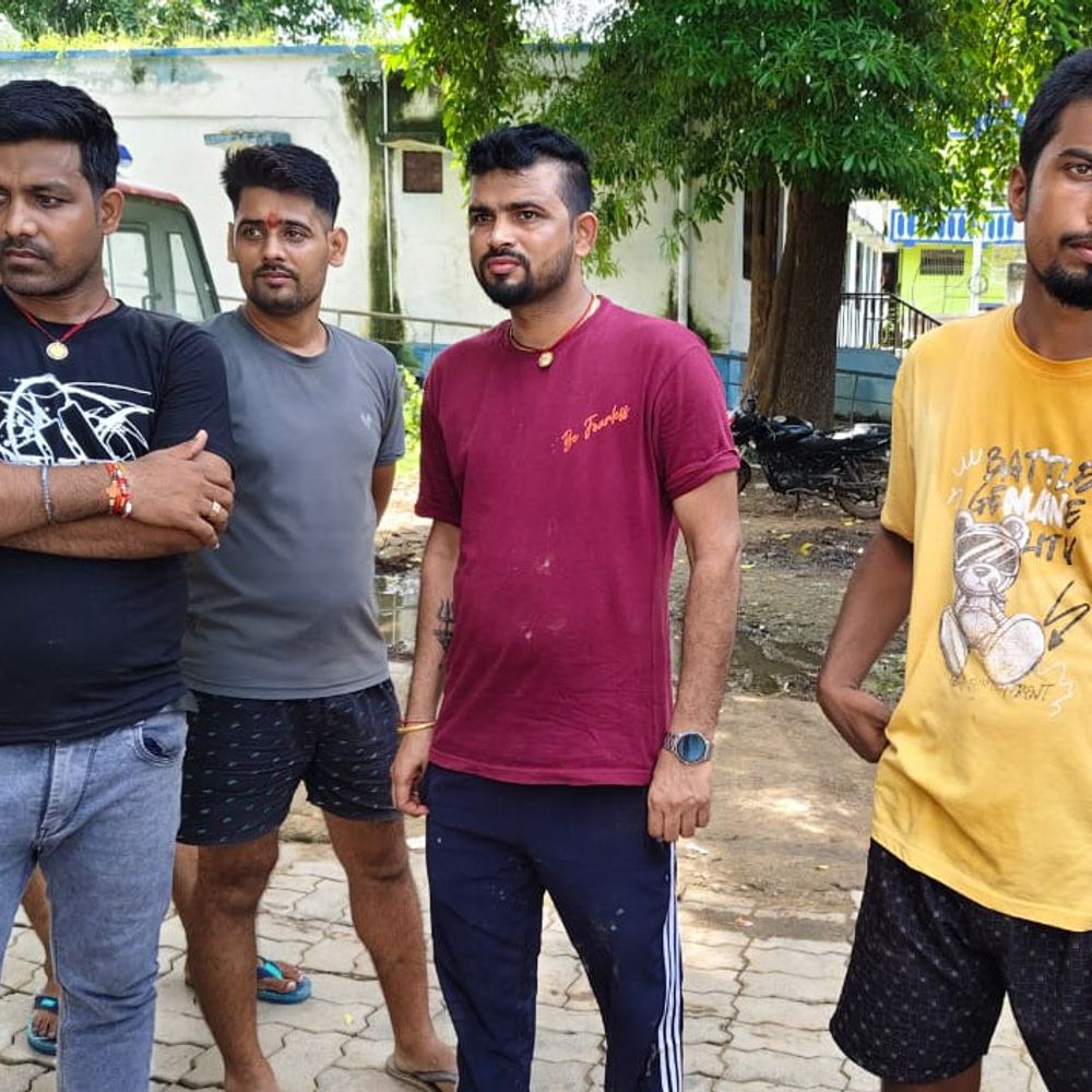 भोजपुर में करंट लगने से किसान की मौत:खेत पर पटवन के लिए गया था, हाई टेंशन तार पोल से टूटकर शरीर पर गिरा