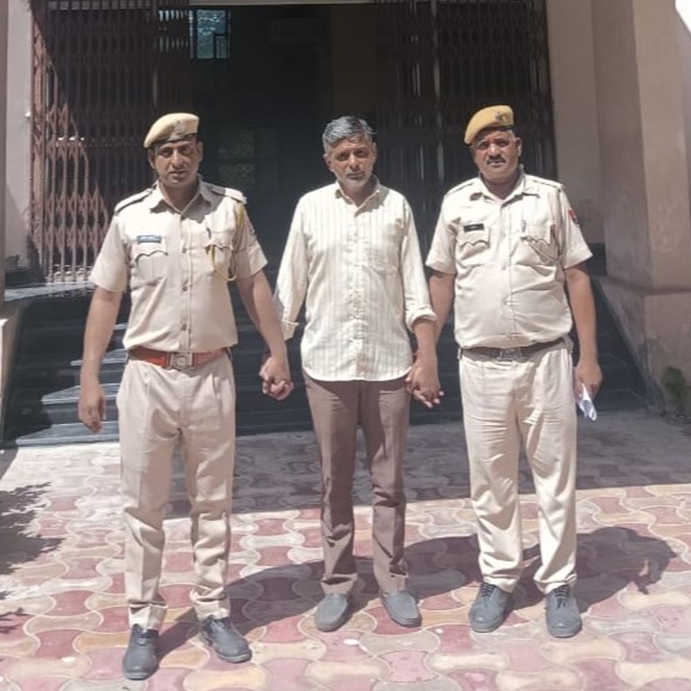RAS की पत्नी से 7.50 लाख की ठगी, आरोपी गिरफ्तार:साइबर ठग के खाते में एक करोड़ का लेन-देन मिला, डिजिटल अरेस्ट कर ठगे थे पैसे