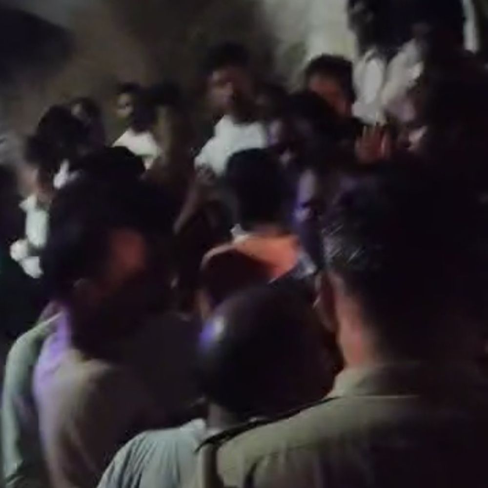 मेरठ में युवती पक्ष ने युवक-परिजनों को पीटा:शादी के बाद प्रेमिका से बात करने पर हंगामा, केस दर्ज