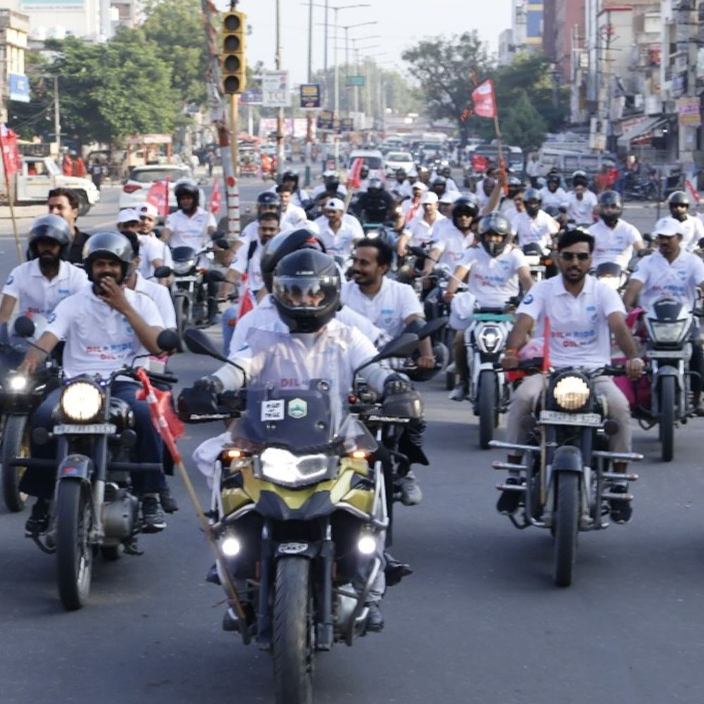 100 से अधिक डॉक्टर्स ने 'दिल' के लिए की 'राइड':बाइक राइड से दिया हेल्दी हार्ट का संदेश, सुपरबाइक्स के साथ भी पहुंचे लोग