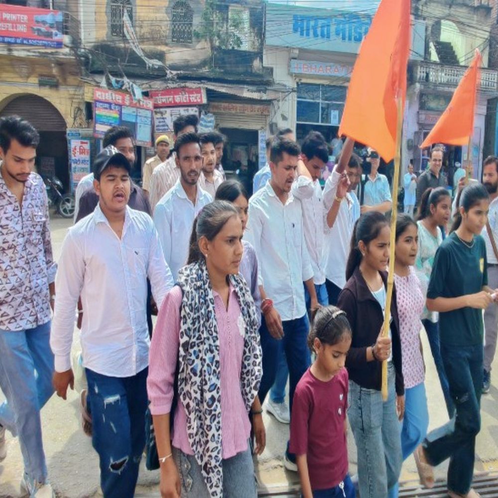 टोंक में नाबालिग मामले को लेकर ABVP का प्रदर्शन:जबरन निकाह के लिए धमकाने वालों के खिलाफ कार्रवाई की मांग; कलेक्टर को सौंपा ज्ञापन