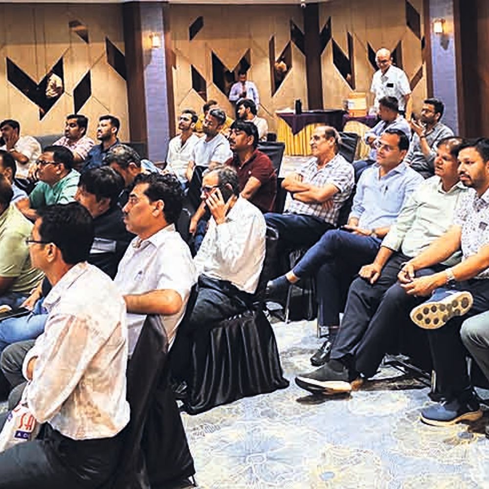 प्रोसेस हाउसों के 2 प्रतिशत एस्क्ट्रा चार्ज का विरोध 1.50 करोड़ का अतिरिक्त आर्थिक भार पड़ेगा