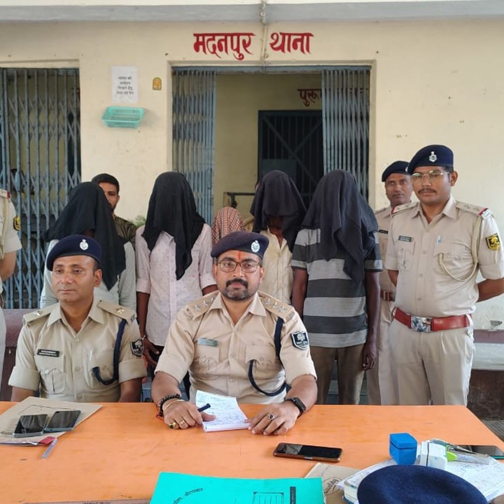 औरंगाबाद में 72 घंटे के अंदर हत्याकांड का खुलासा:3 दिन पहले मदनपुर में कुआं में मिला था युवक का शव, अवैध संबंध के कारण हुई थी हत्या, 5 गिरफ्तार