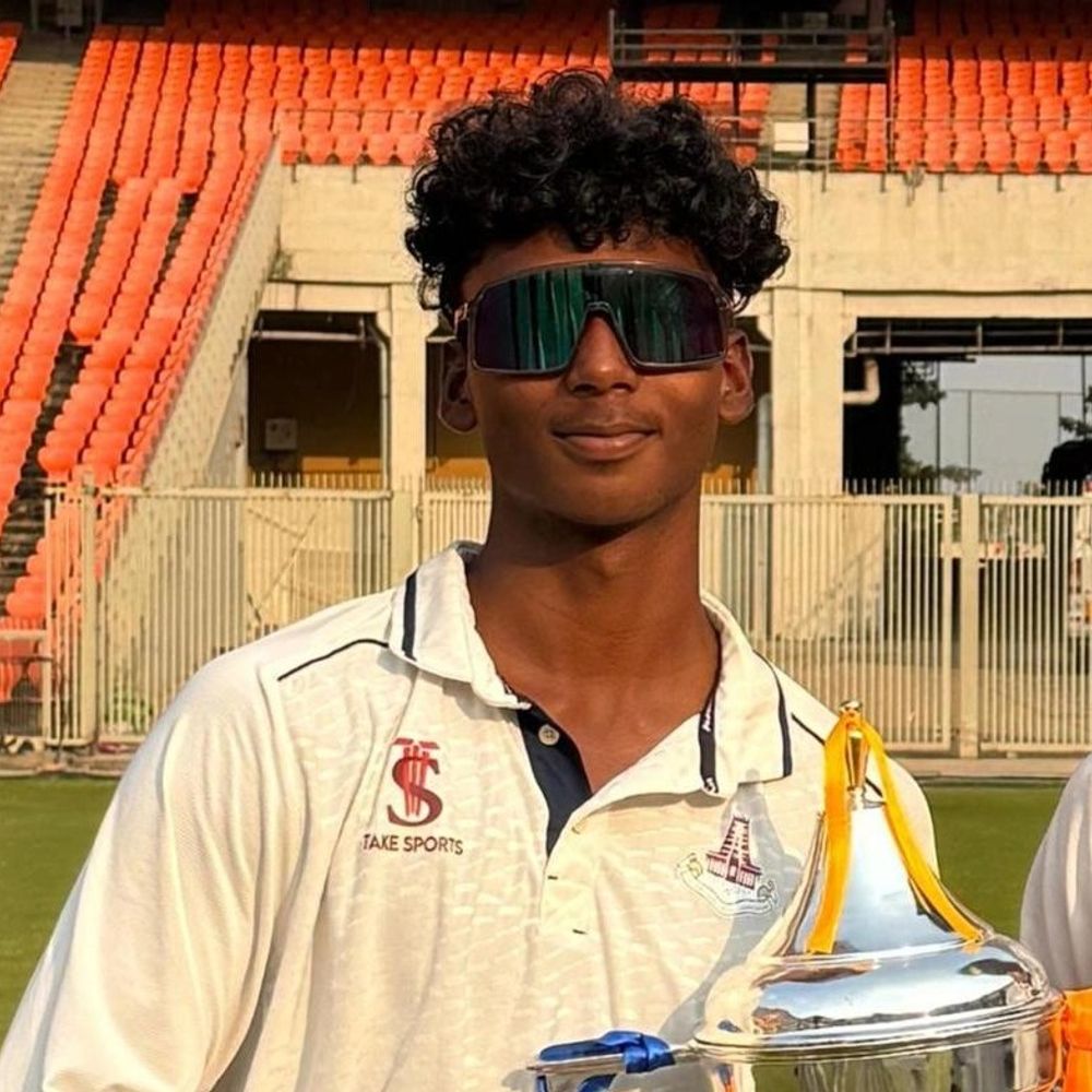 यूथ टेस्ट- भारत U-19 ने ऑस्ट्रेलिया को 243 पर समेटा:दीपेश देवेंद्रन ने 5 विकेट झटके; स्टीवन होगन ने 92 रन बनाए