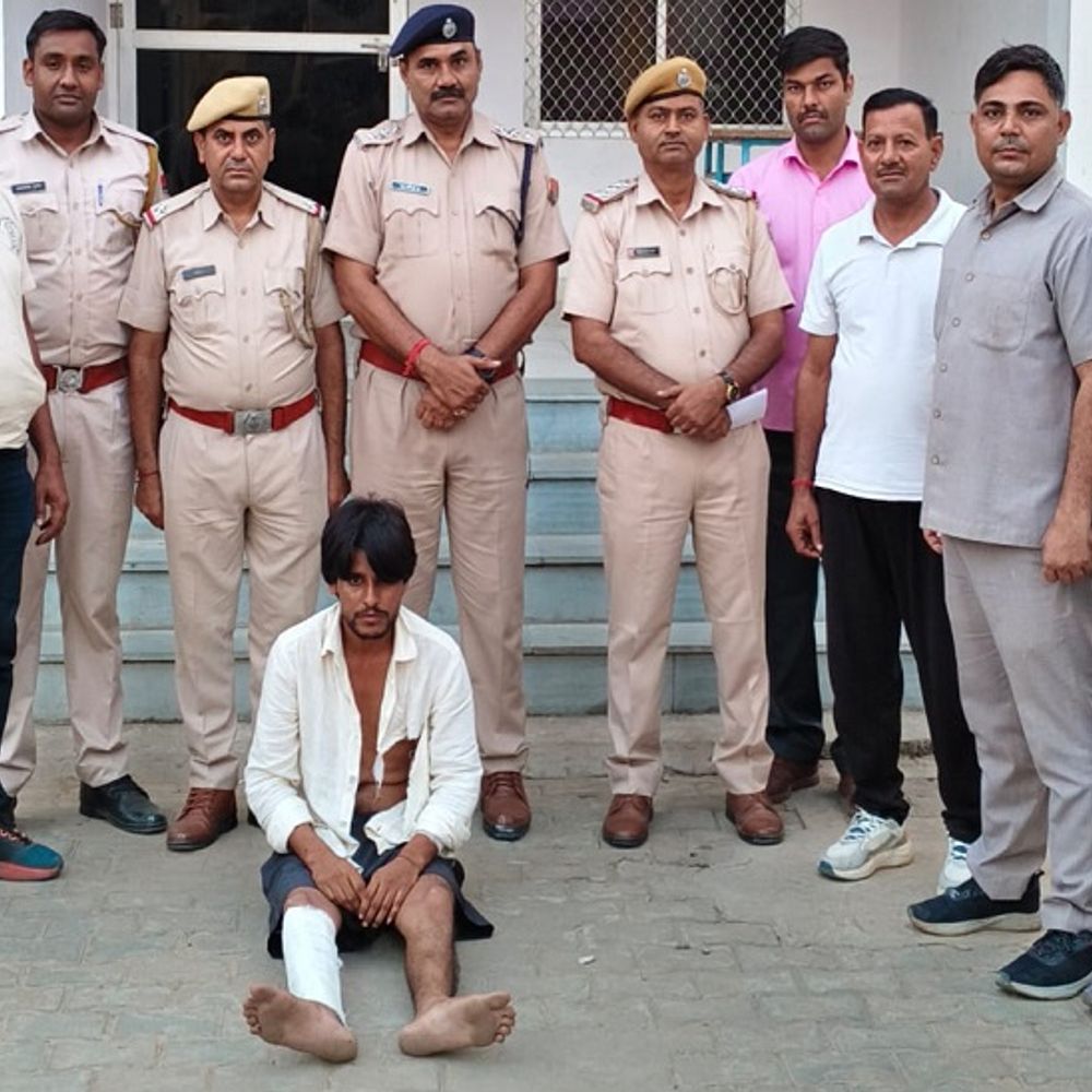 दौसा में 35 हजार का ईनामी बदमाश गिरफ्तार:डबल मर्डर केस में वांटेड चल रहा था, पकड़ने गए कांस्टेबल पर कट्टा लगाया