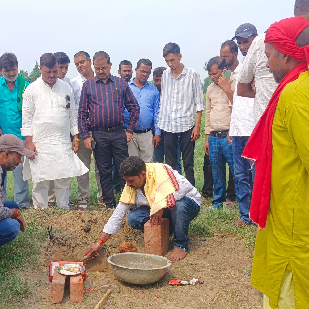 मुख्यमंत्री ने देवड़ा में विवाह मंडप का शिलान्यास किया:बीडीओ-मुखिया ने रखी नींव, वीडियो कॉन्फ्रेंसिंग से जुड़े सीएम नीतीश कुमार