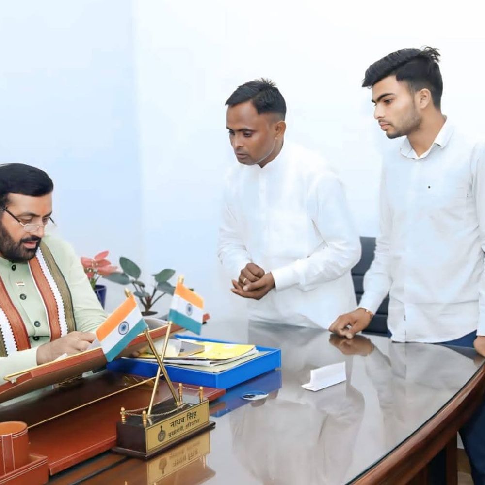 नूंह में राजस्थान बार्डर पर बनेगी पुलिस चौकी:सरपंच ने की सीएम नायब सैनी से मुलाकात, पुलिस कर रही जगह की तलाश