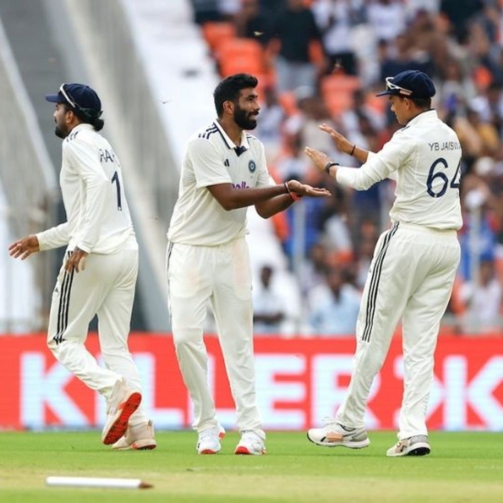 अहमदाबाद टेस्ट- यशस्वी-राहुल में फिफ्टी पार्टनरशिप, भारत का स्कोर 59/0:वेस्टइंडीज पहली पारी में 162 पर ऑलआउट, बुमराह-सिराज ने मिलकर 7 विकेट झटके