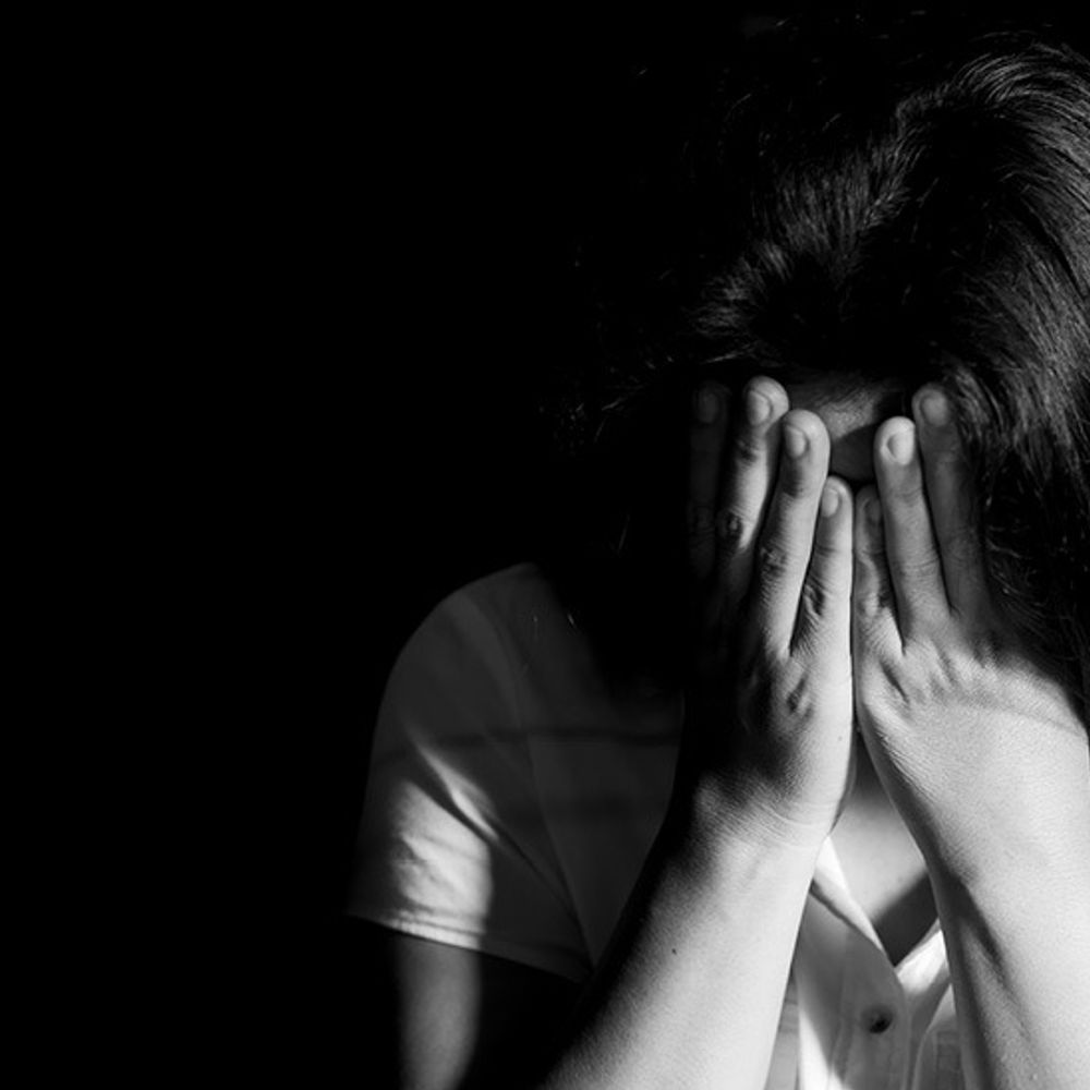 ओवैसी की पार्टी के नेता ने महिला-वकील से रेप किया:धर्म-परिवर्तन के लिए ब्लैक डॉक्यूमेंट करवाए साइन; बेटे को काटकर फेंकने की धमकी दी