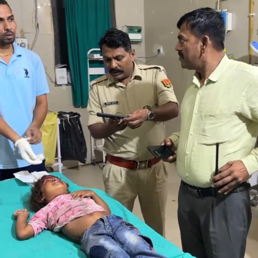 बांसवाड़ा में रावण दहन देखकर लौट रहे पिता-पुत्र का एक्सीडेंट:तेज रफ्तार बाइक ने मारी टक्कर, 4 साल के मासूम को 7 टांके आए