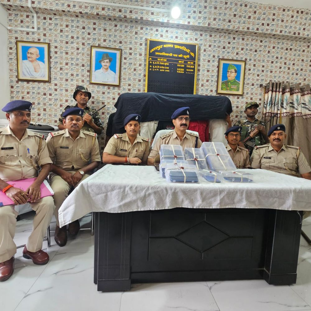 पांच अपराधी गिरफ्तार, सरगना का अंतरराज्यीय गिरोह से संबंध:  छत्तीसगढ़ में 8 किलो सोना लूट में था शामिल, कई केस दर्ज; राहगीरों को बनाते थे निशाना – Palamu News