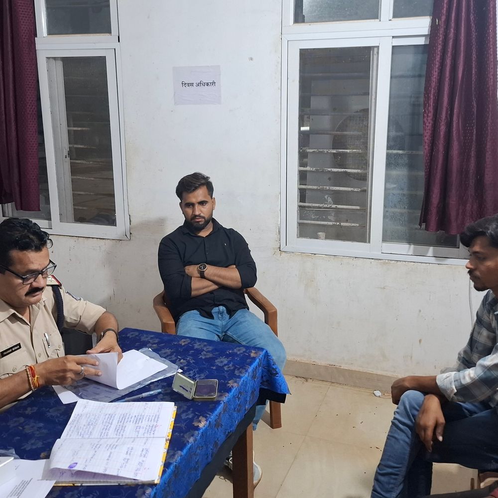 कटनी में वाहन की टक्कर से बाइक सवार की मौत:मोबाइल फोन बनवाकर घर लौटते समय हादसा; मामले में जांच शुरू