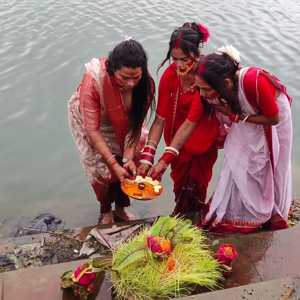 धनबाद में किन्नर समाज ने किया कलश विसर्जन:  नवरात्र पूजा के बाद दूहाटांड़ छठ तालाब में संपन्न हुआ कार्यक्रम – Dhanbad News