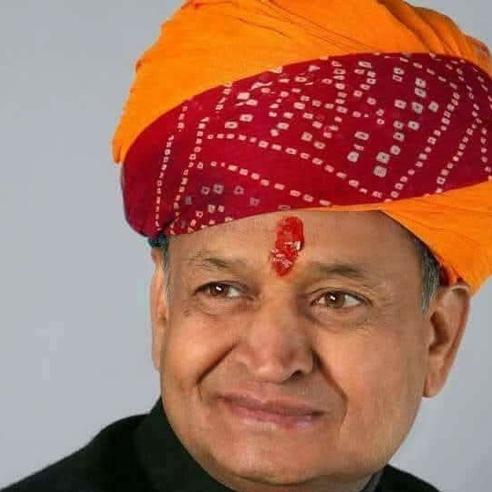 शनिवार को पूर्व सीएम अशोक गहलोत बानसूर आएंगे:खैरथल दौरे पर जगह-जगह होगा स्वागत, तैयारियों में जुटे कार्यकर्ता