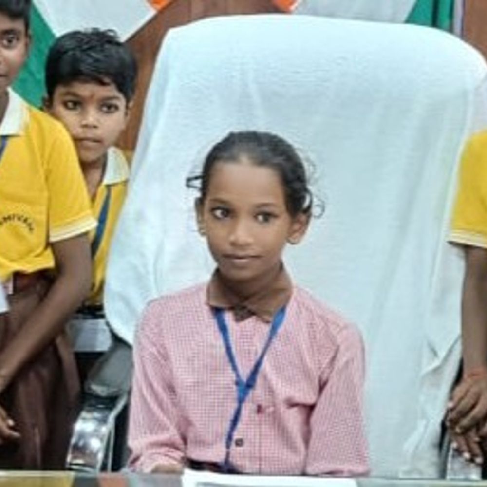 छात्रा जयशिका मौर्य बनीं एक दिन की SDM:मिशन शक्ति के तहत फतेहपुर में मिली जिम्मेदारी