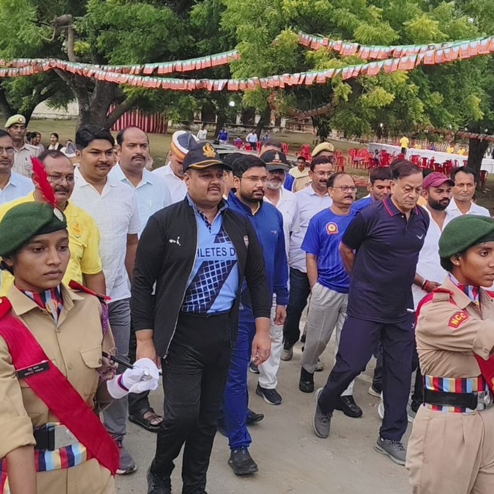 अमेठी में नमो मैराथन:पूर्व मंत्री डॉ. अमिता सिंह के जन्मदिन पर 21 किमी दौड़ में दिखाया जज़्बा
