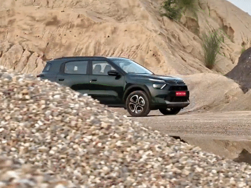 सिट्रॉएन एयरक्रॉस X लॉन्च, शुरुआती कीमत ₹9.77 लाख:कार में वेंटीलेटेड सीटें और सेफ्टी के लिए 360-डिग्री कैमरा जैसे फीचर्स, हुंडई क्रेटा से मुकाबला