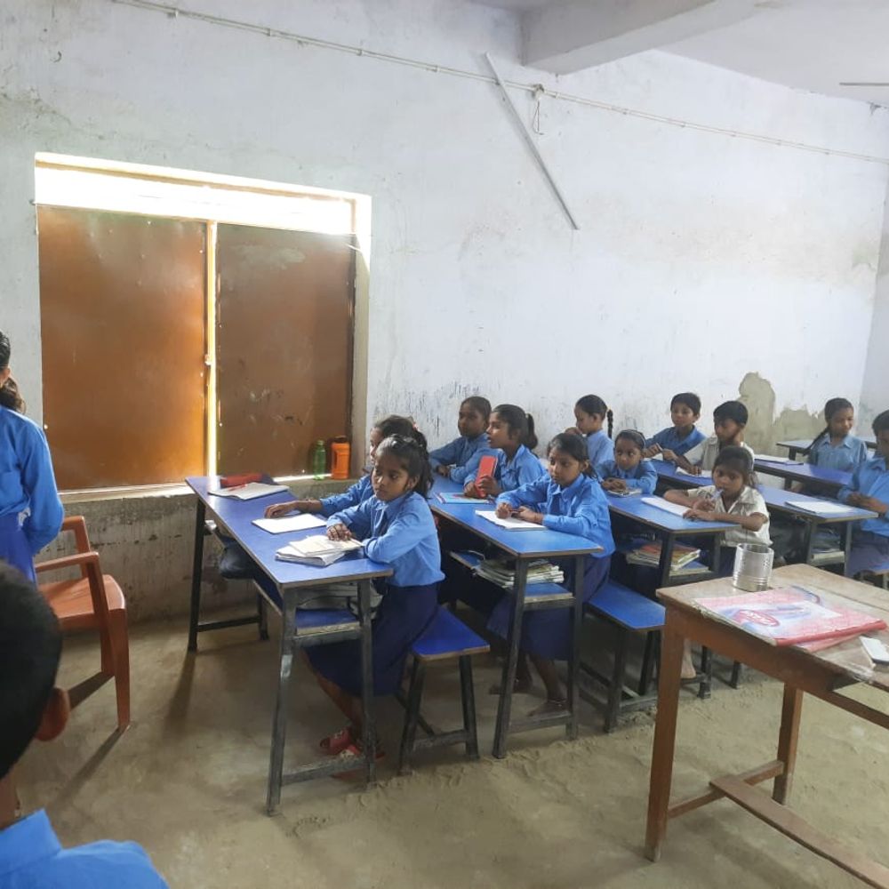 नाव हादसा व डूबने से बचाव के लिए स्कूली बच्चों को दिया गया प्रशिक्षण