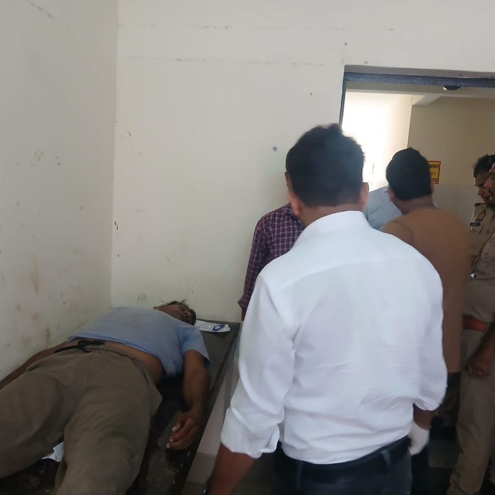 बलरामपुर में करंट लगने से युवक की मौत:डीसीएम पर रस्सी कसते समय हाईटेंशन लाइन की चपेट में आया