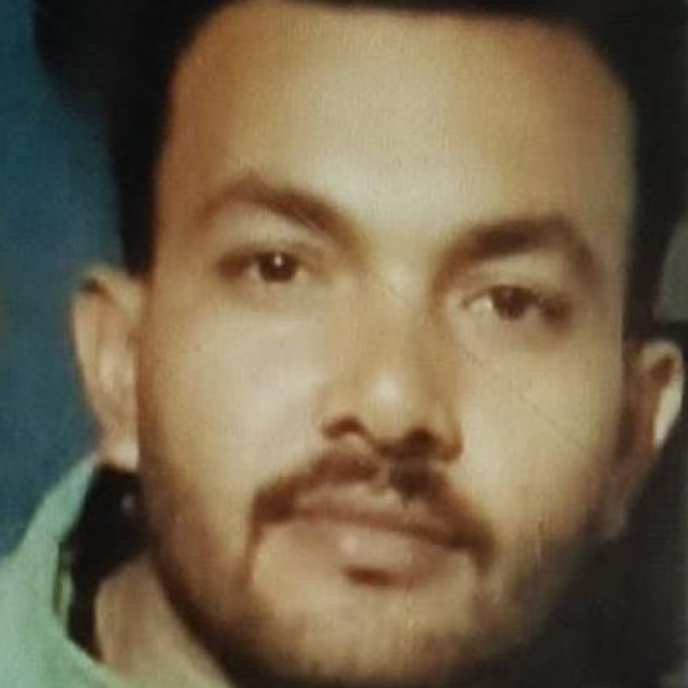 बिंदकी पटाखा विस्फोट में घायल युवक की मौत:एक ही परिवार के तीन लोगों की गई जान, भाई और मां बदहवास