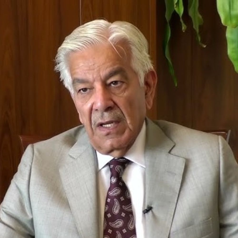 पाकिस्तानी सेना के बाद रक्षामंत्री की भारत को धमकी:कहा- अब जंग हुई तो भारत अपने ही फाइटर जेट्स के मलबे में दब जाएगा