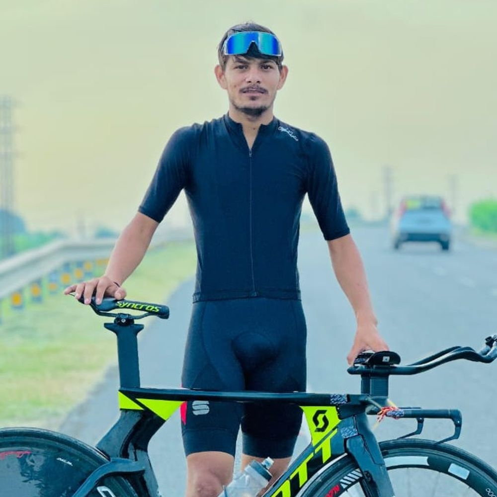 हिसार-लुधियाना ट्रेन में नेशनल प्लेयर की किट चोरी:बोला-बीकानेर रेलवे गेम में नहीं ले पाऊंगा भाग, 2 ATM कार्ड समेत अन्य दस्तावेज भी थे