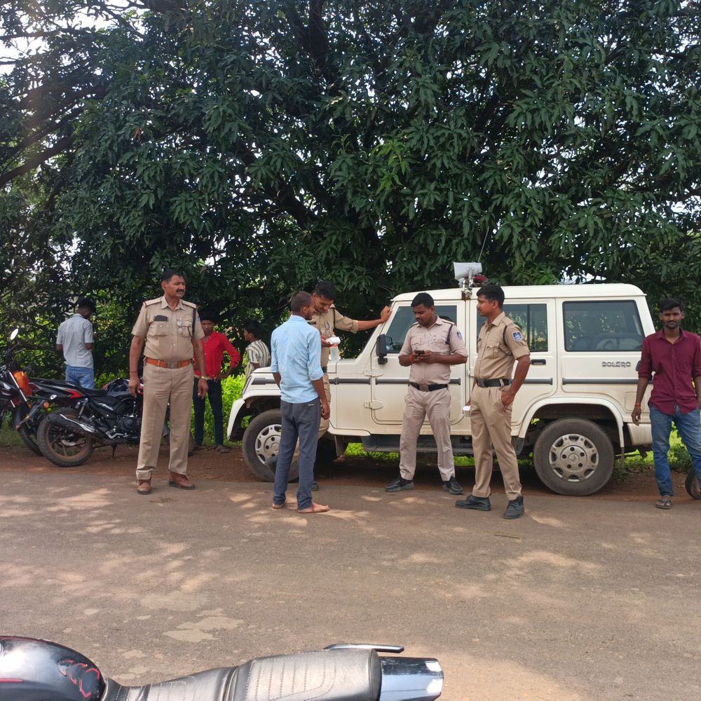 मऊगंज ट्रैफिक पुलिस ने चार दिन में 95 चालान काटे:बिना हेलमेट और तीन सवारी वाले चालकों पर कार्रवाई; उद्देश्य-सुरक्षित ड्राइविंग के प्रति जागरूकता