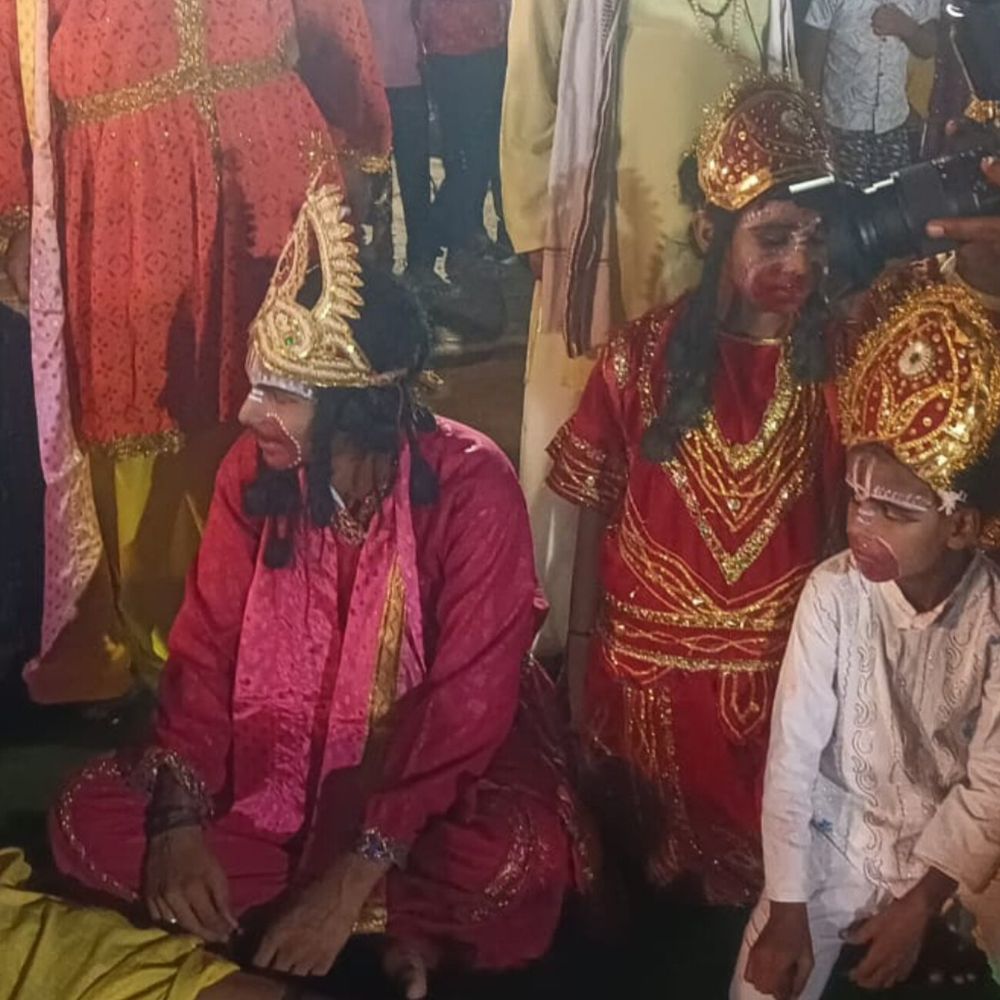 लखनऊ इटौंजा की 134वीं रामलीला में रावण वध:भगवान राम ने किया रावण का अंत, गूंजे जय श्री राम के नारे