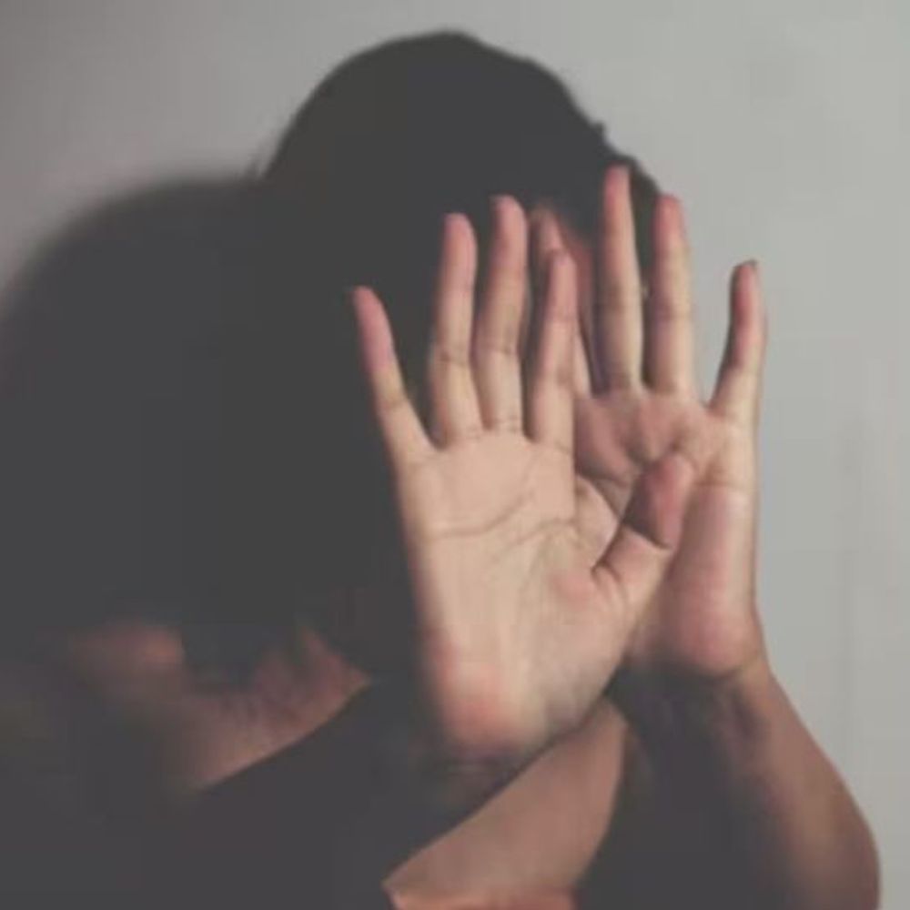 दिल्ली में मेडिकल स्टूडेंट से एक महीने तक रेप:आरोपी ने वीडियो बनाकर ब्लैकमेल किया; उसके दो दोस्तों ने भी यौन उत्पीड़न किया