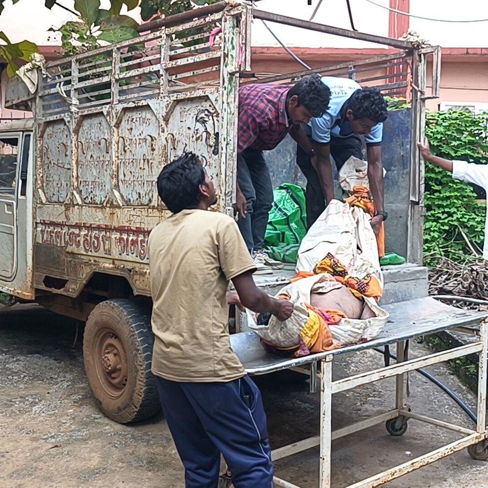 गुमला में युवक की चाकू मारकर हत्या:  अज्ञात अपराधियों ने मुरुमकेला गांव में वारदात को दिया अंजाम, शराब पीने का था आदी – Gumla News