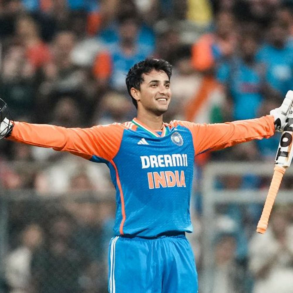 ICC प्लेयर ऑफ द मंथ अवॉर्ड:भारत से अभिषेक शर्मा और कुलदीप यादव नॉमिनेट, जिम्बाब्वे के ब्रायन बेनेट भी रेस में