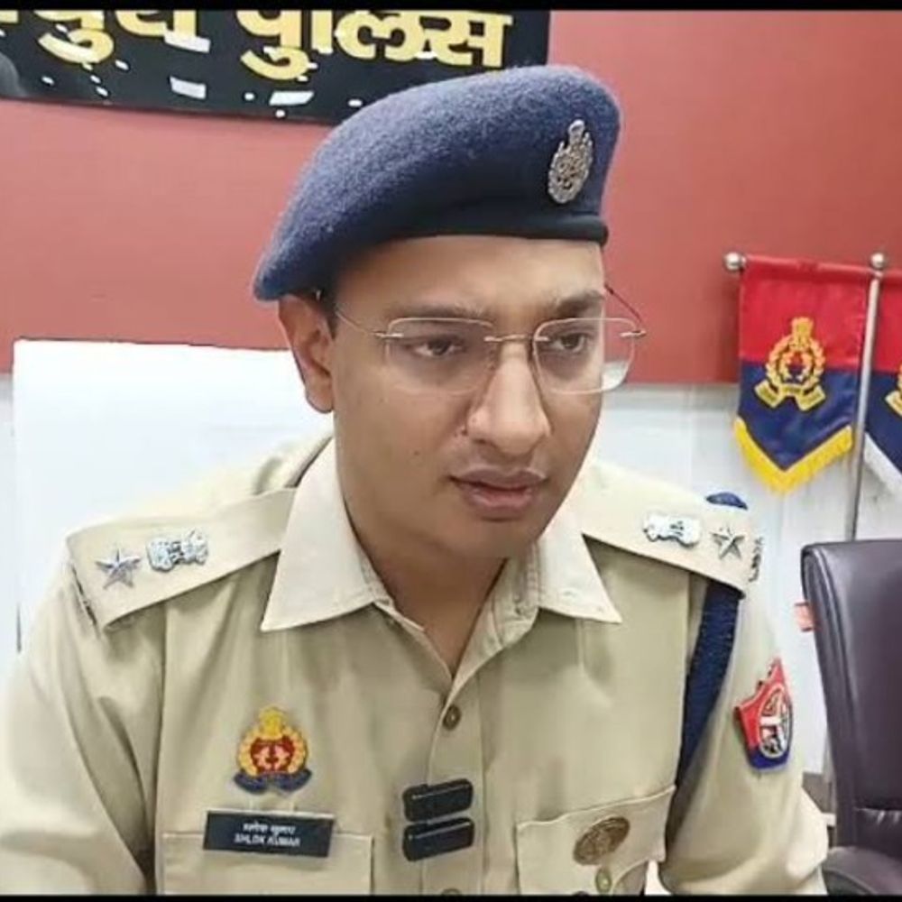 मथुरा में एसएसपी ने किए ट्रांसफर:4 थाना प्रभारी बदले,विनोद मिश्रा को बनाया शहर कोतवाल