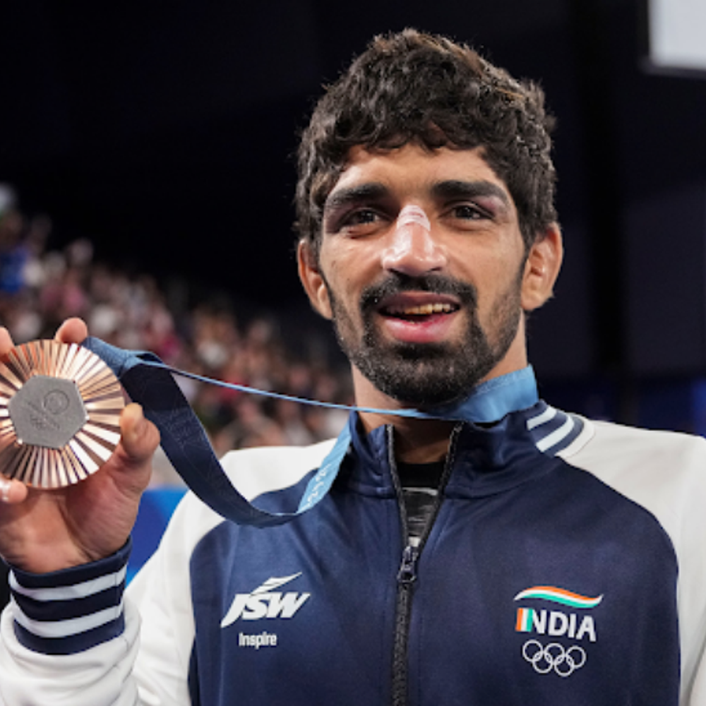 रेसलर अमन सहरावत एक साल के लिए बैन:वर्ल्ड चैंपियनशिप में वजन ज्यादा निकला था; पेरिस ओलिंपिक में ब्रॉन्ज मेडल जीता था
