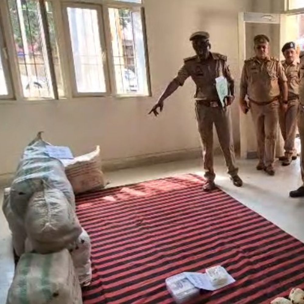 एटा में 95 किलो मादक पदार्थ नष्ट:25 मुकदमों से जब्त, कीमत 4.14 करोड़ रुपए