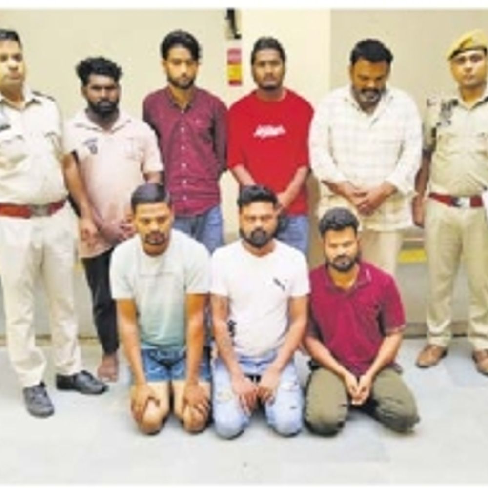 दो थाना पुलिस की कार्रवाई:म्यूल बैंक खाते उपलब्ध कराने वाली गैंग का खुलासा; 9 गिरफ्तार, 6 डिटेन, 32 मोबाइल और सिमकार्ड बरामद