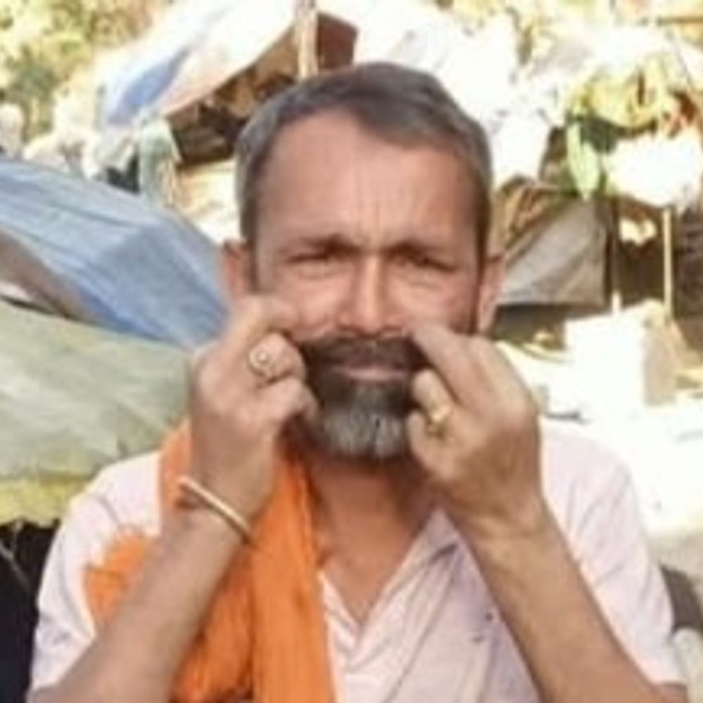 तालाब में मिला किसान का शव:मवेशी नहलाने के लिए घर से निकले थे, परिवार कर रहा था तलाश
