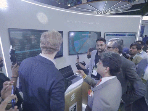 AI रोबोट चलती ट्रेन में खराबी रियल टाइम बताएगा:गाड़ियों की हेल्थ लाइव ट्रेक होगी, ATM से मिलेगा अनाज; IMC-2025 के टॉप-5 इनोवेशन