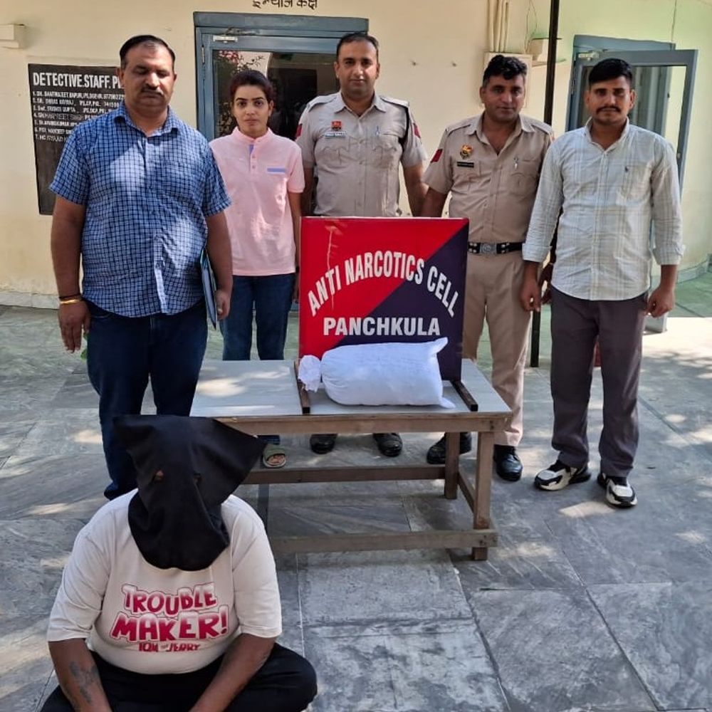 पंचकूला में महिला नशा तस्कर गिरफ्तार:  2 किलो से अधिक गांजा बरामद, गोशाला के पास बेच रही थी; कोर्ट ने भेजा जेल – Panchkula News