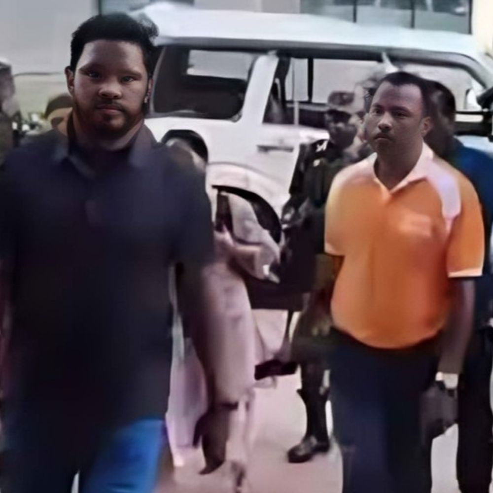 विधायक दशरथ गागराई घायल भाई से मिलने राउरकेला पहुंचे:  सारंडा नक्सली हमले में घायल जवान का जाना हाल, आईईडी ब्लास्ट से हुई थी घटना – Chaibasa (West Singhbhum) News